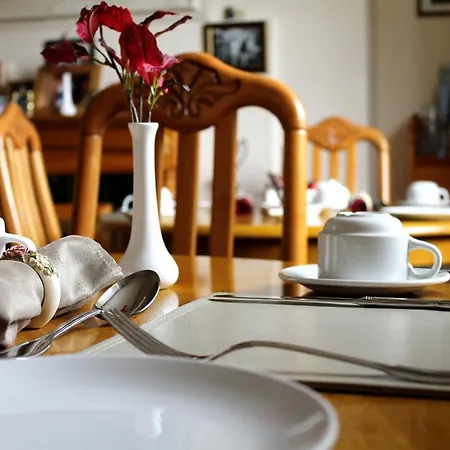 Alojamento de Acomodação e Pequeno-almoço Ferry House