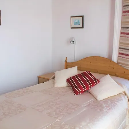Ferry House Bed & Breakfast Dun Laoghaire